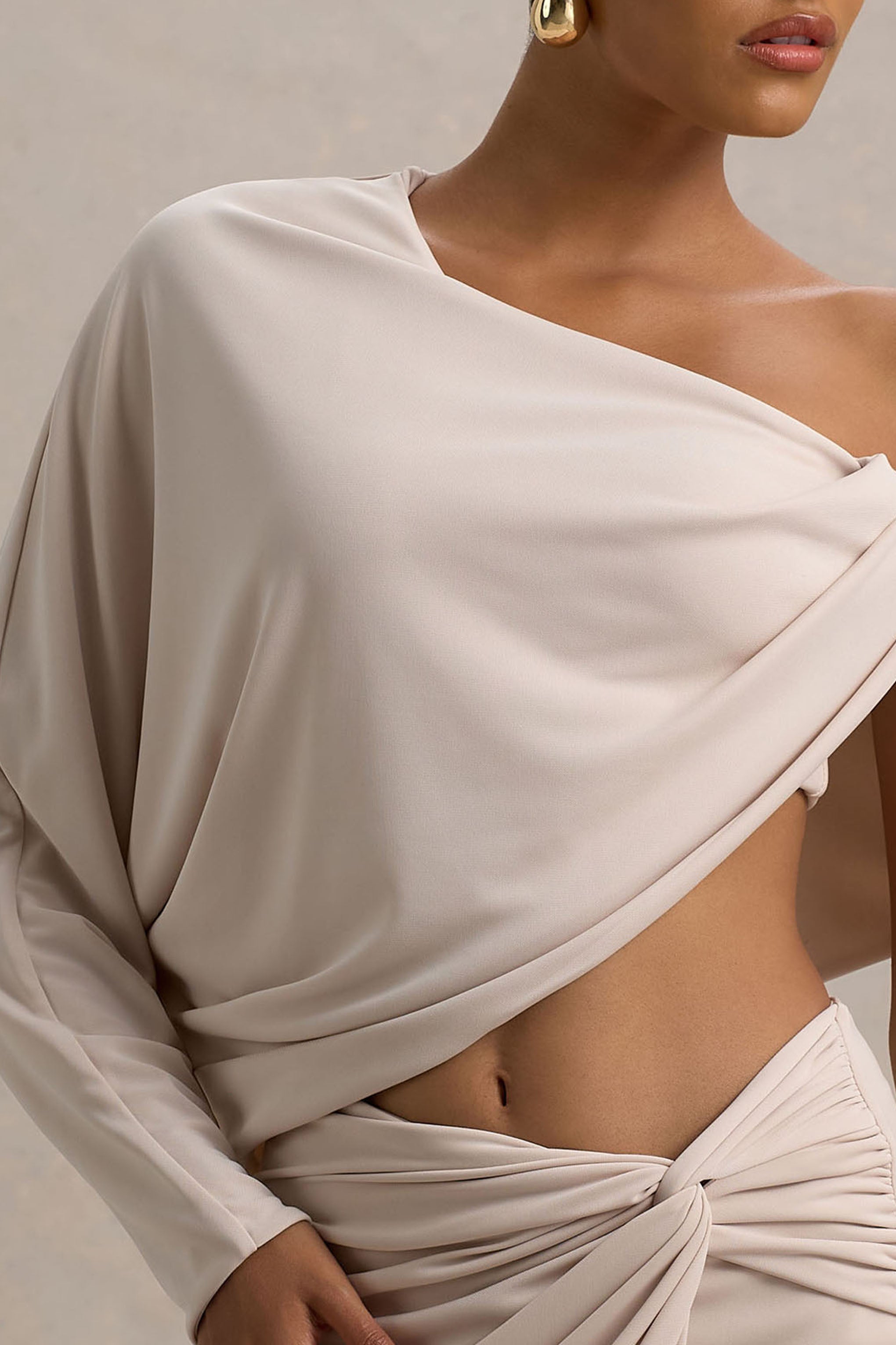 Dua | Cream Asymmetric One-Sleeve Draped Top